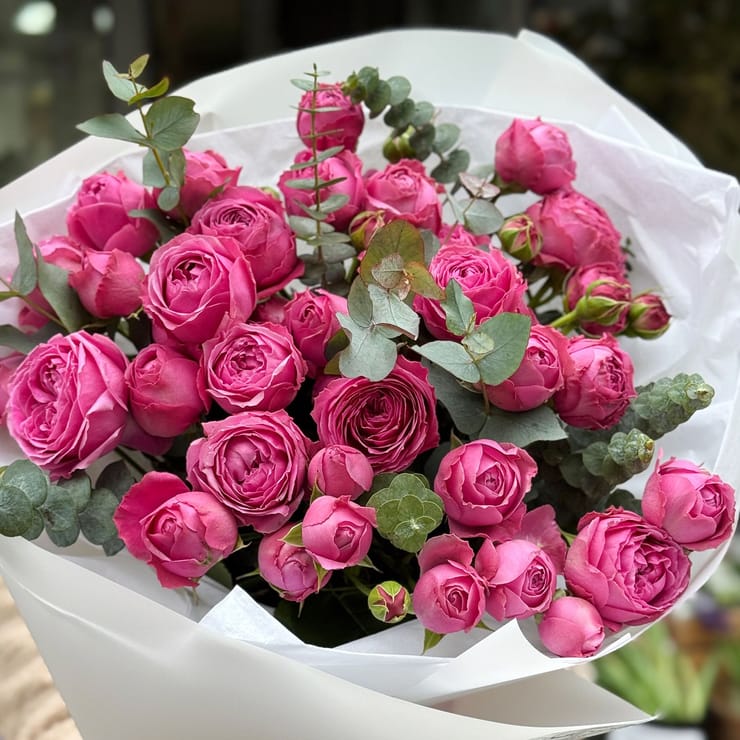 15 pink peony roses – flower delivery in Ostbevern