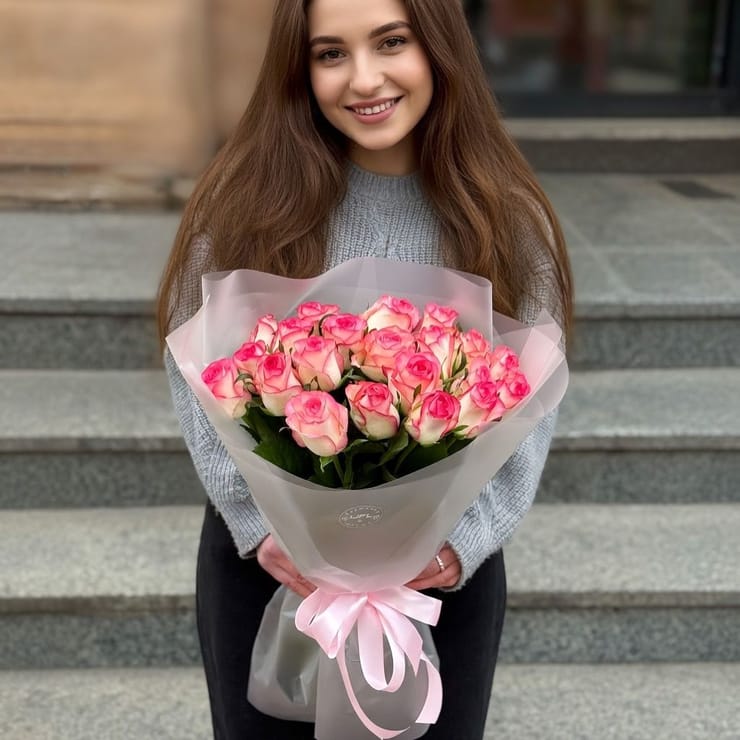 21 троянда Джумілія – доставка квітів у Вайнгартен