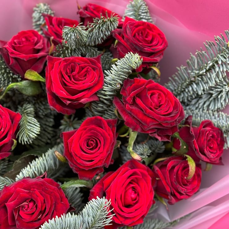 Зимова класика – доставка квітів у Червоноармійськ