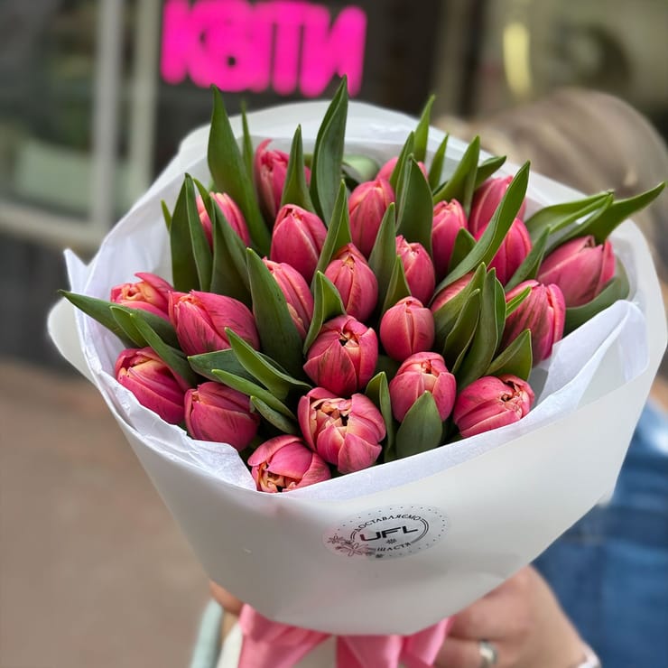 25 tulips Columbus – flower delivery in Belgorod_dnestrovskiy
