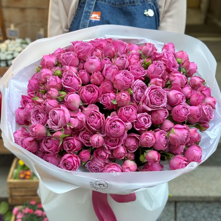 Букет пионовидных роз 51 шт – доставка цветов в Висконсин