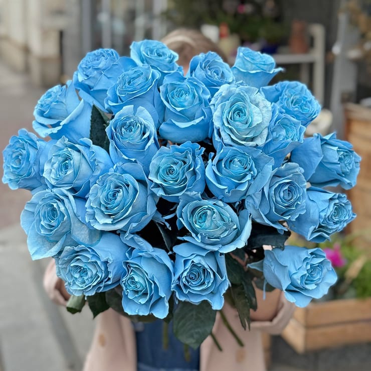 Blue rose by piece – flower delivery in Priluki