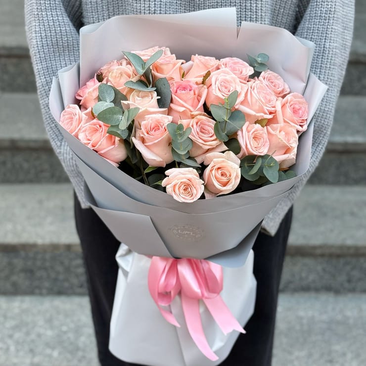 25 кремовых роз  – доставка цветов в Фано