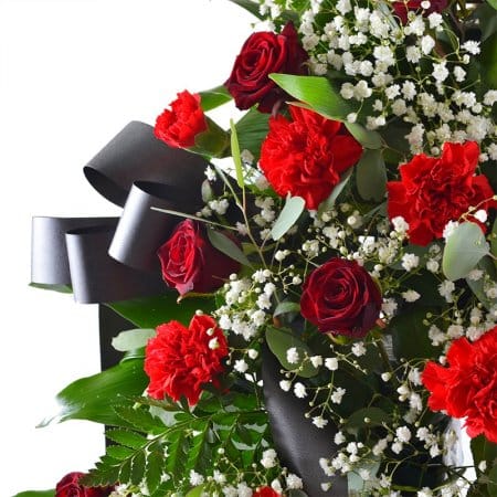 Ритуальная композиция из живых цветов № 2 – доставка цветов в Красные Окны  