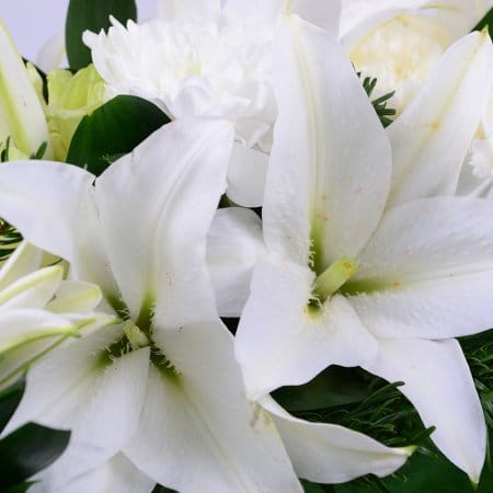 Ритуальная композиция из живых цветов № 6 – доставка цветов в Красные Окны  