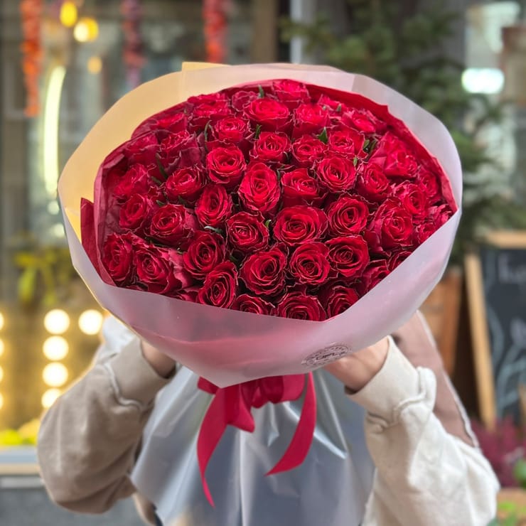 51 красная роза Кения – доставка цветов в Юбилейное (Запорожская область)