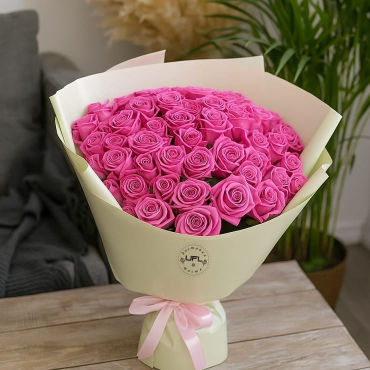 51 pink roses – flower delivery in Starobelsk