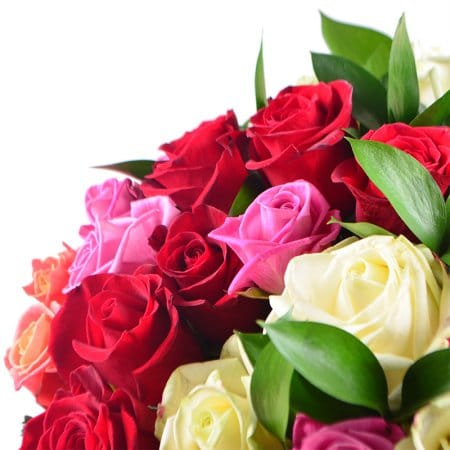 Букет 51 троянда З різнокольорових троянд – доставка квітів у Ош