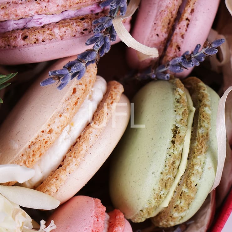 Flower box of happiness – flower delivery in Nizhnie_seregozi