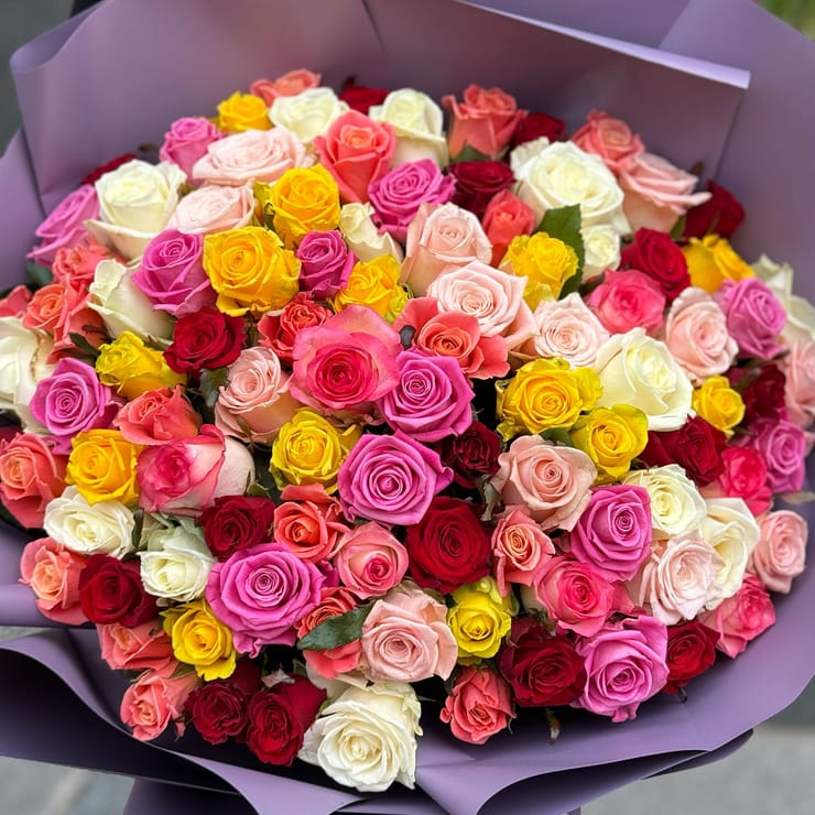 101 роза разноцветная – доставка цветов в Джрвеж