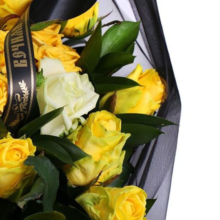 Funeral bouquet in gold color – flower delivery in Jersey Sity