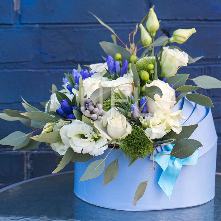 On the birthday boy – flower delivery in Novopokrovka