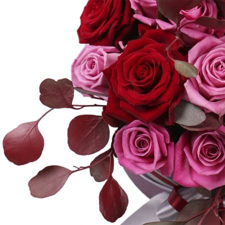 Roses in a box – flower delivery in Volnyansk