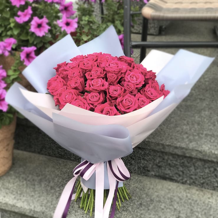 51 crimson roses – flower delivery in Starobelsk
