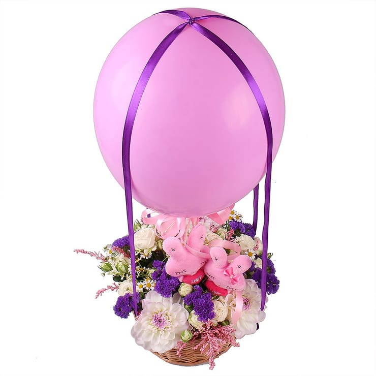 Bunnies on air balloon  – flower delivery in Novopokrovka