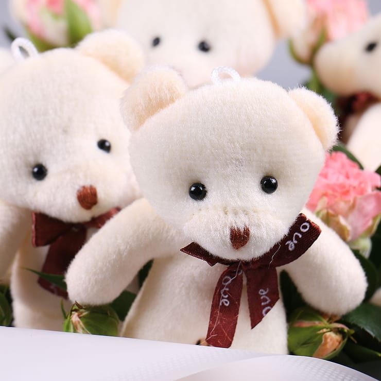 with roses and teddies – flower delivery in Novopokrovka