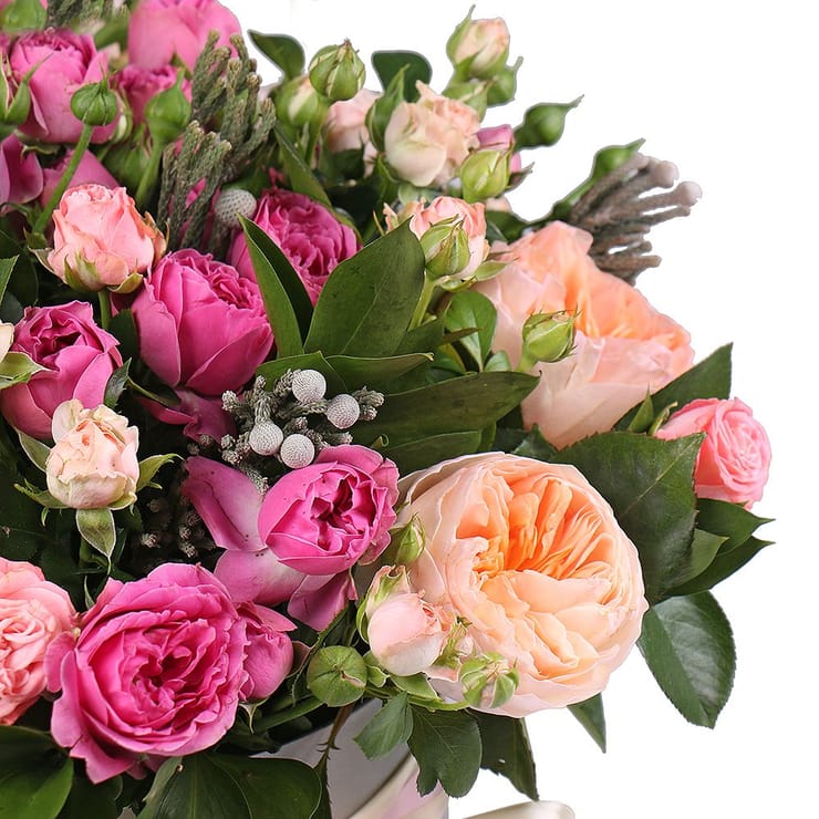 Roses in box Juliet – flower delivery in Volnyansk