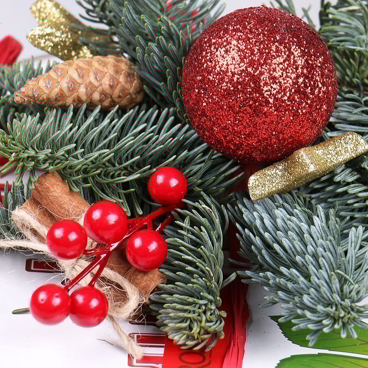 Київський торт з новорічним оформленням – доставка квітів у Сумська область