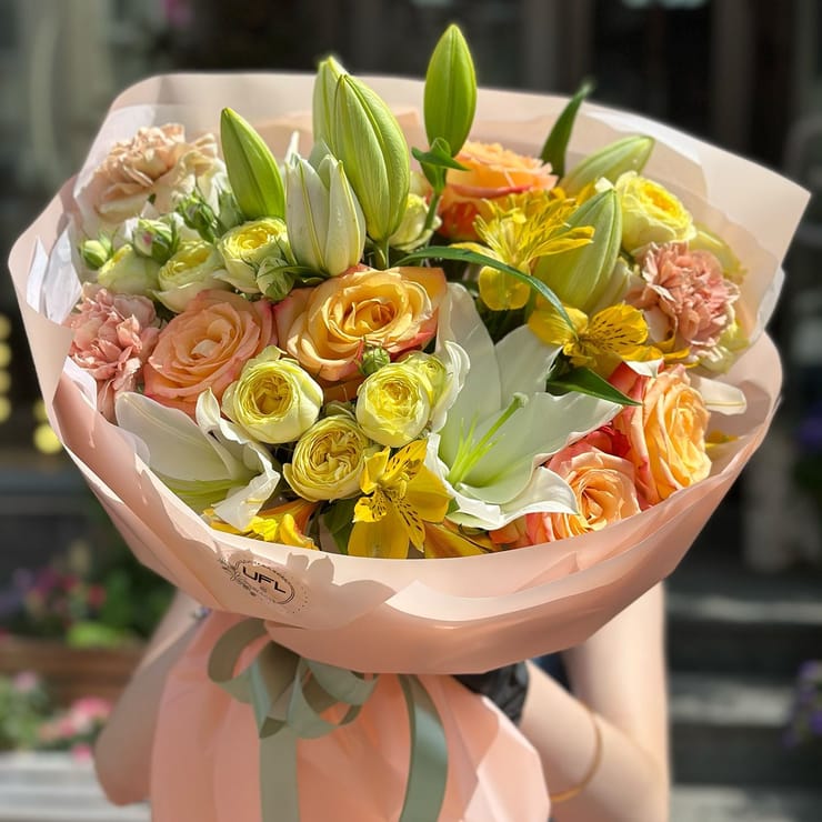 Bouquet #10823 – flower delivery in Brovari