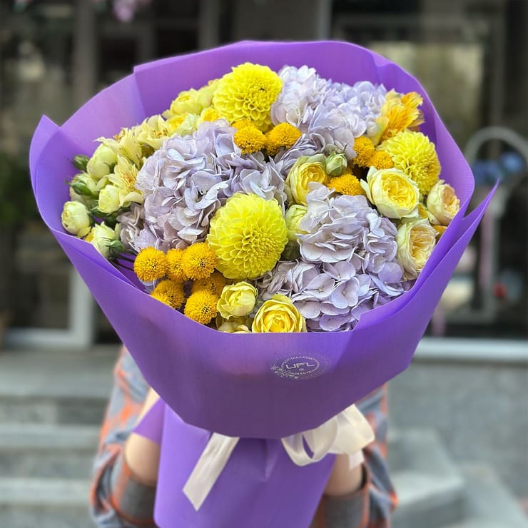 Bouquet #10921 – flower delivery in Tai-Chung