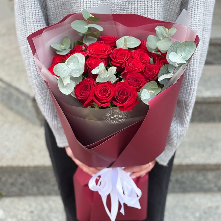 Букет цветов 21 роза красная – доставка цветов в Шепетовка
