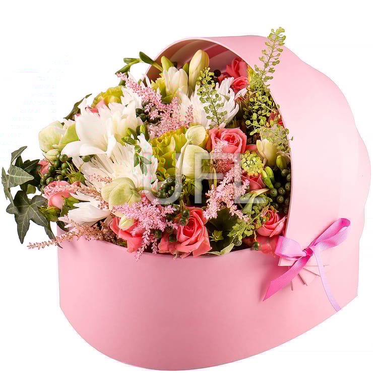 For a newborn girl – flower delivery in Novopokrovka