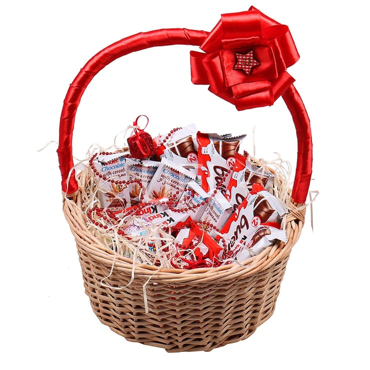 Корзина киндеров – доставка цветов в Мурованые Куриловцы