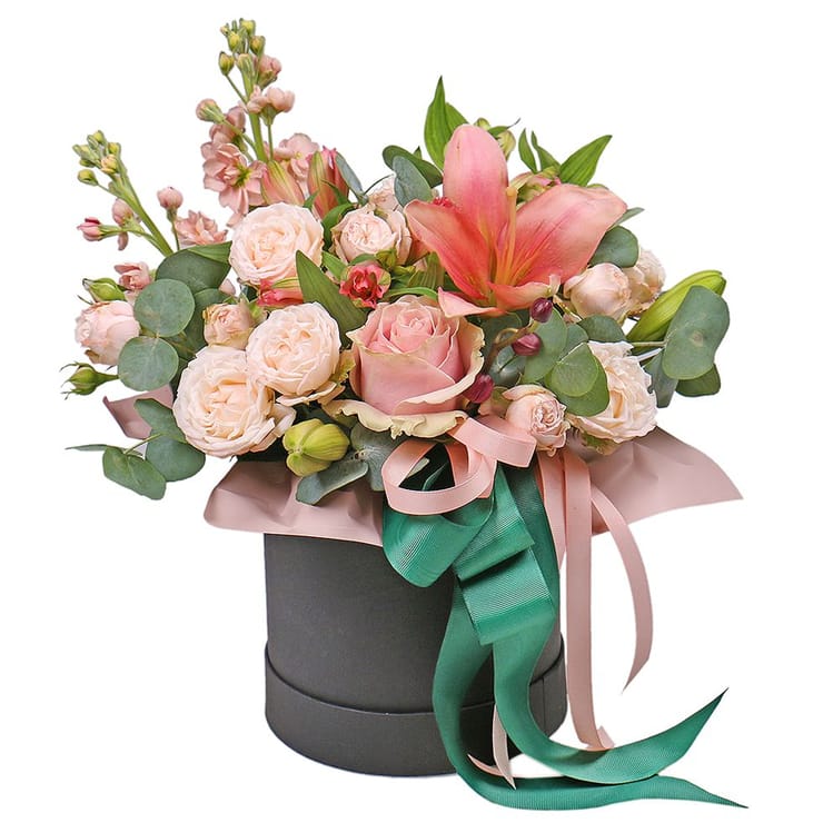Roses and lilies – flower delivery in Balaklava