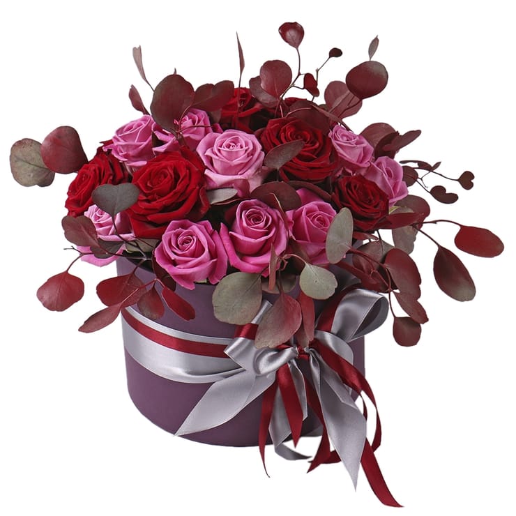 Roses in a box – flower delivery in Volnyansk