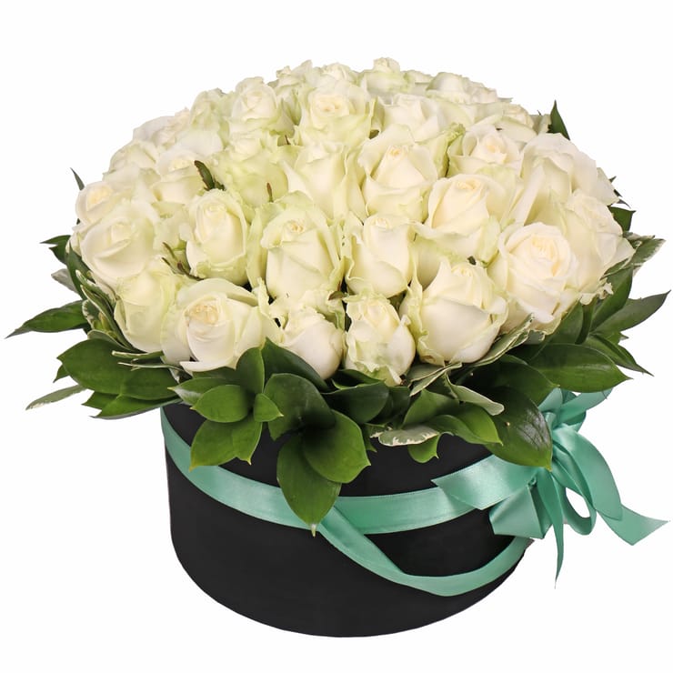 Light cream – flower delivery in Volnyansk