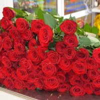 Как сделать букет из 101 розы: пошаговые фото